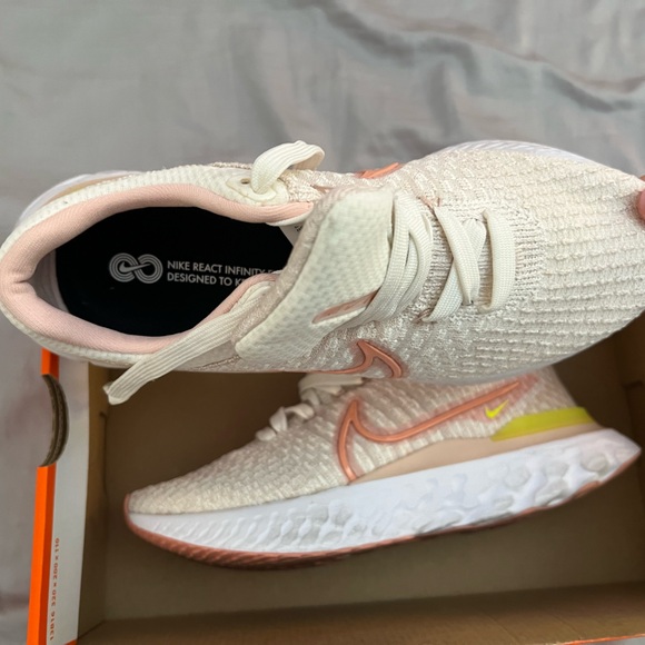 Nike React Infinity Run FK 3 - Picture 3 of 7